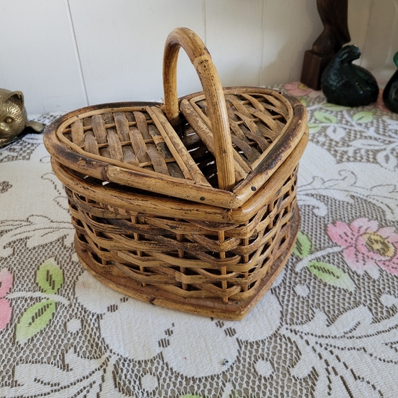 Vintage Other - Vintage Heart Shaped Wicker Basket with Lid